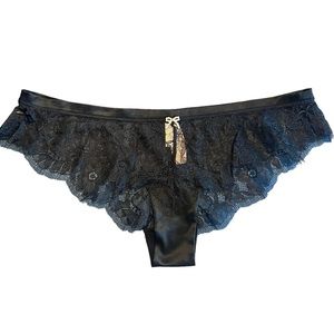 Victoria’s Secret Lace and Satin Panty From The Very sexy Collection Medium NEW
